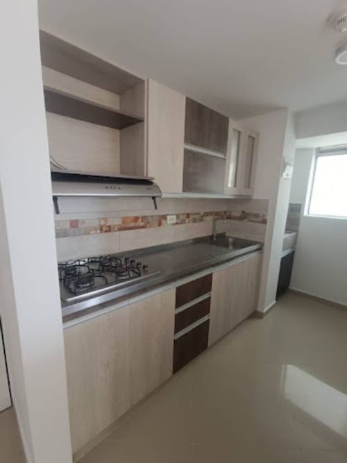 Apartamento de 3 alcobas en venta en Madera, Bello, 51 m² · foto 2 de 16