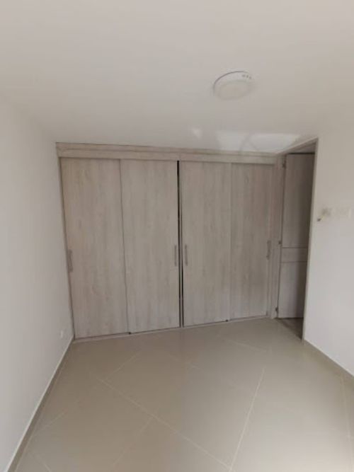Apartamento de 3 alcobas en venta en Madera, Bello, 51 m² · foto 8 de 16