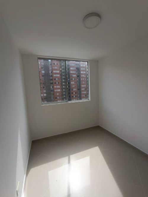 Apartamento de 3 alcobas en venta en Madera, Bello, 51 m² · foto 12 de 16