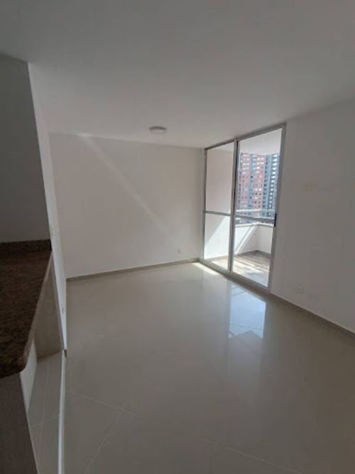 Apartamento de 3 alcobas en venta en Madera, Bello, 51 m² · foto 14 de 16
