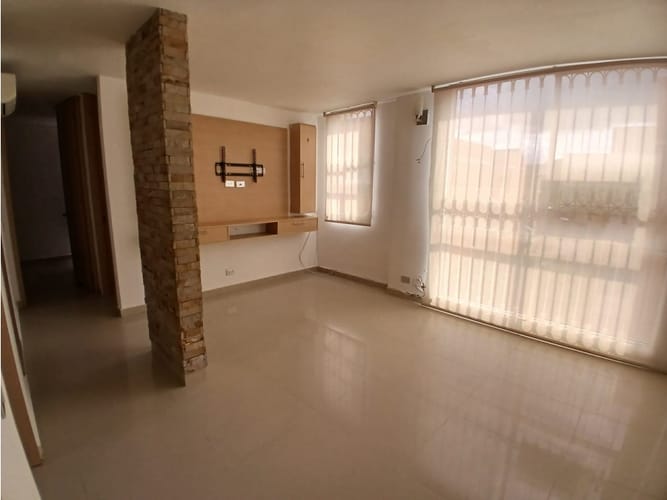 Apartamento de 2 alcobas en arriendo en Ricaurte, 46 m² · foto 3 de 24