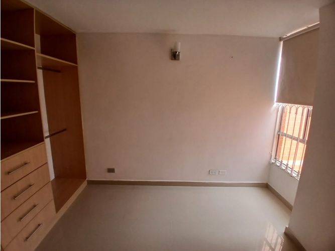 Apartamento de 2 alcobas en arriendo en Ricaurte, 46 m² · foto 15 de 24