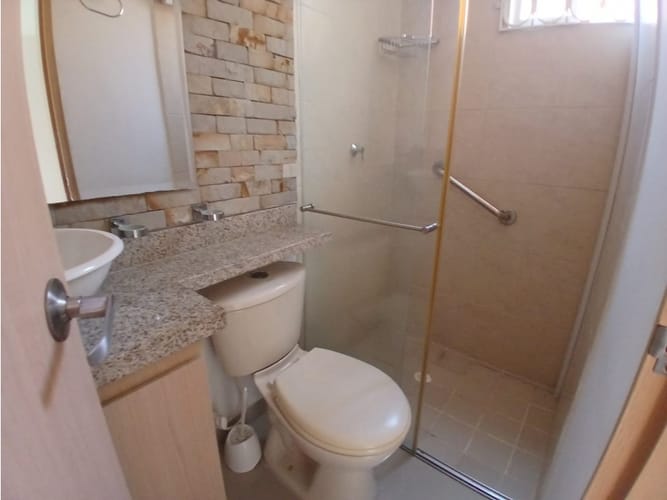 Apartamento de 2 alcobas en arriendo en Ricaurte, 46 m² · foto 17 de 24