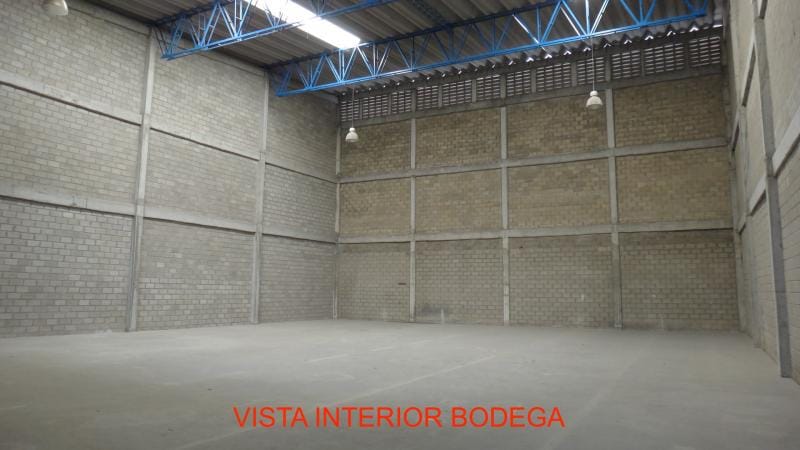 Bodega en arriendo en Villa San Pedro I, Barranquilla, 600 m² · foto 2 de 7