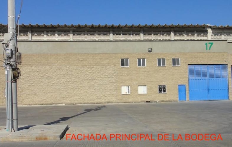 Bodega en arriendo en Villa San Pedro I, Barranquilla, 600 m² · foto 3 de 7
