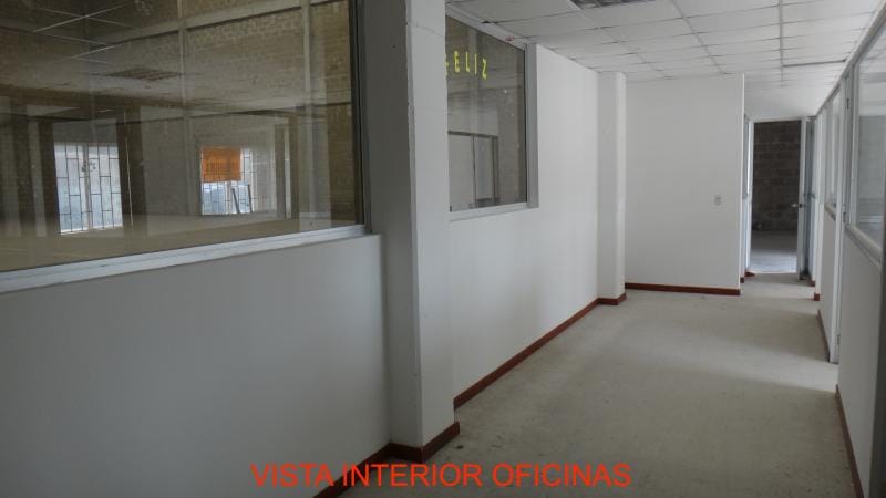 Bodega en arriendo en Villa San Pedro I, Barranquilla, 600 m² · foto 6 de 7