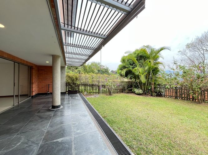 Casa de 3 alcobas en arriendo en Mesa, Envigado, 250 m² · foto 19 de 20