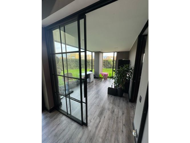 Casa de 4 alcobas en arriendo en Pueblo Viejo, Cota, 244 m² · foto 5 de 15