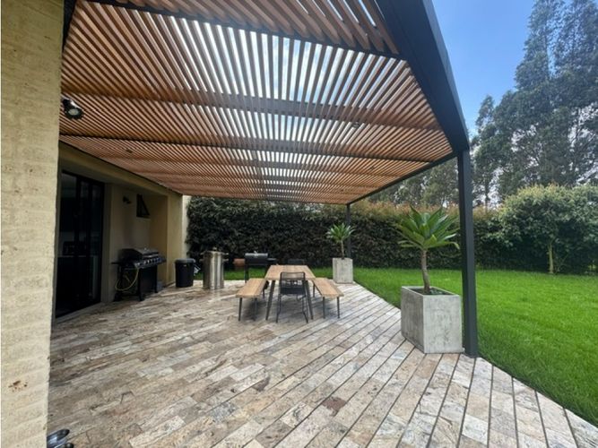 Casa de 4 alcobas en arriendo en Pueblo Viejo, Cota, 244 m² · foto 9 de 15