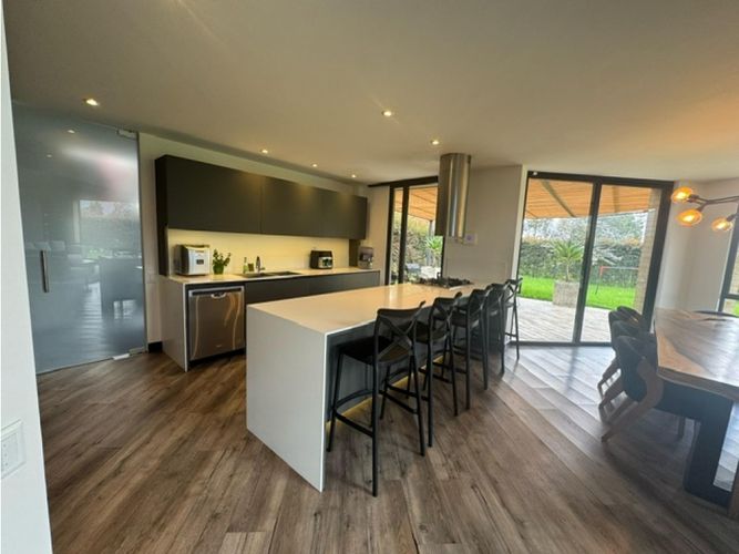 Casa de 4 alcobas en arriendo en Pueblo Viejo, Cota, 244 m² · foto 13 de 15