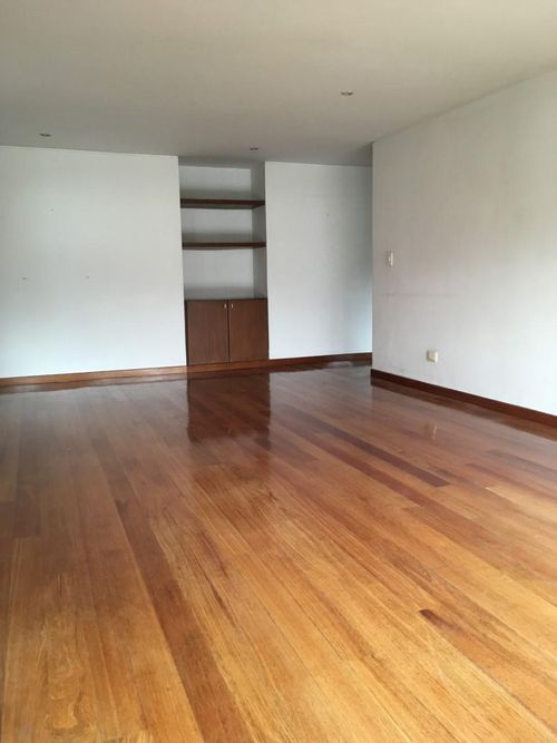Apartamento de 3 alcobas en venta en Santa Ana Oriental, Bogotá, 93 m² · foto 3 de 6
