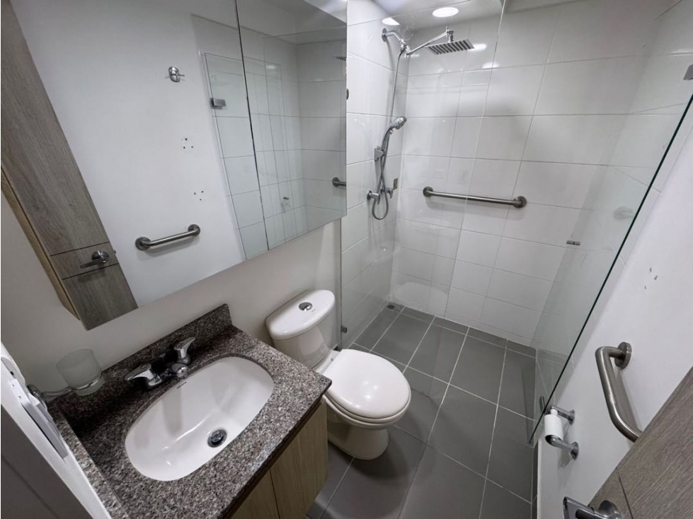 Apartamento en venta en Loma De Los Bernal, Medellín · foto 5 de 14