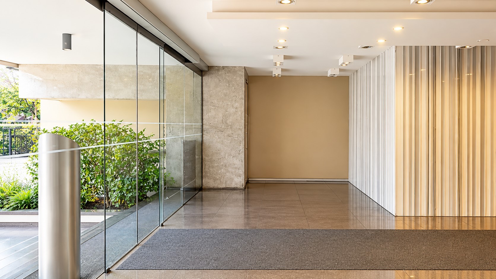POCITOS NUEVO PROX. WTC - ALQUILER OFICINA EN EDIFICIO CORPORATIVO - 115 M2. Garaje · Foto 3