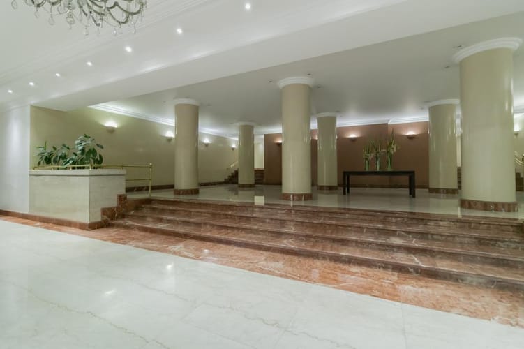 Apartamento en venta en Los Rosales, Bogotá · foto 22 de 24