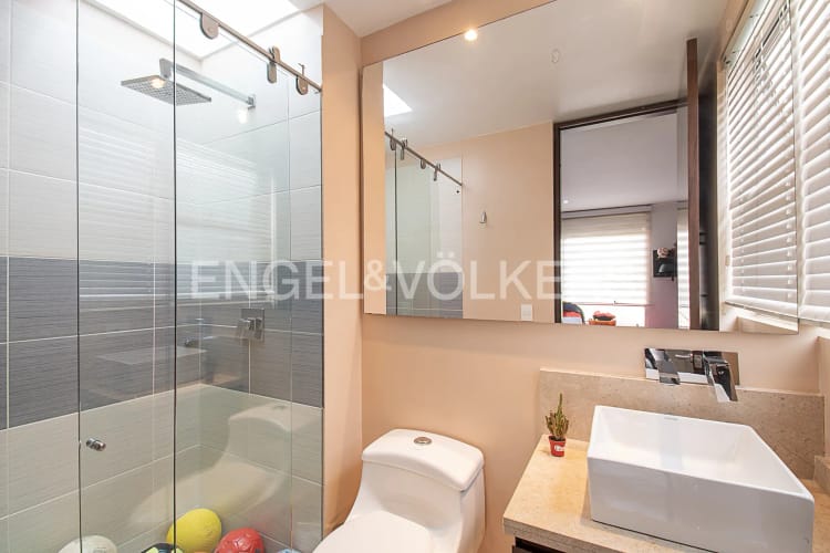 Apartamento de 3 alcobas en venta en Cerros De Suba, Bogotá, 222 m² · foto 17 de 20