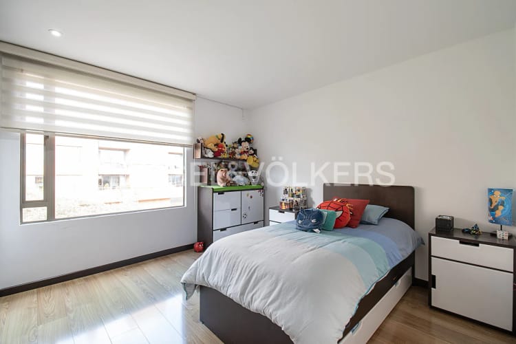 Apartamento de 3 alcobas en venta en Cerros De Suba, Bogotá, 222 m² · foto 14 de 20