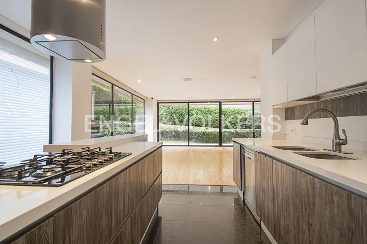 Casa de 4 alcobas en venta en Cerros De Suba, Bogotá, 290 m² · foto 6 de 24