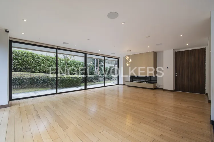 Casa de 4 alcobas en venta en Cerros De Suba, Bogotá, 290 m² · foto 5 de 24
