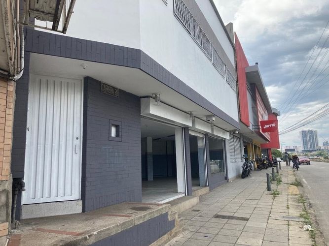 Local en arriendo en Diamante 2, Bucaramanga, 240 m² · foto 2 de 7