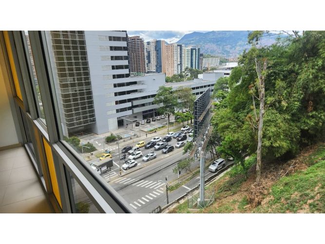 Oficina en venta en Castropol, Medellín, 58 m² · foto 7 de 11