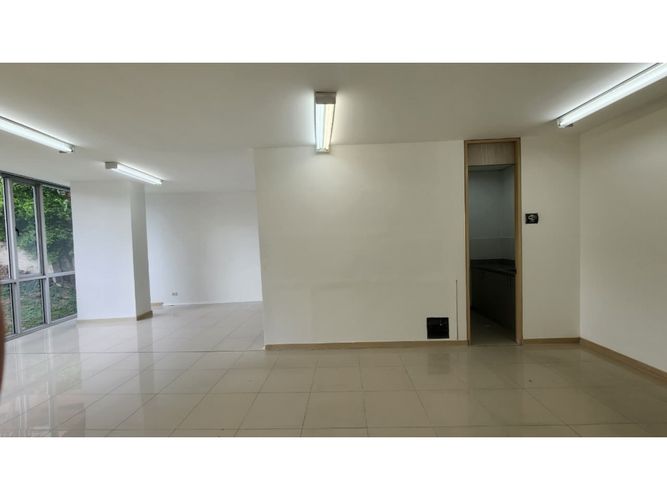 Oficina en venta en Castropol, Medellín, 58 m² · foto 8 de 11