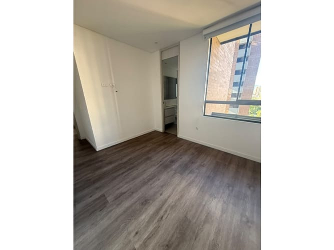 Apartamento de 2 alcobas en venta en Castropol, Medellín, 86 m² · foto 9 de 20