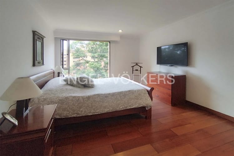 Apartamento de 3 alcobas en venta en Cerros De Suba, Bogotá, 143 m² · foto 12 de 19