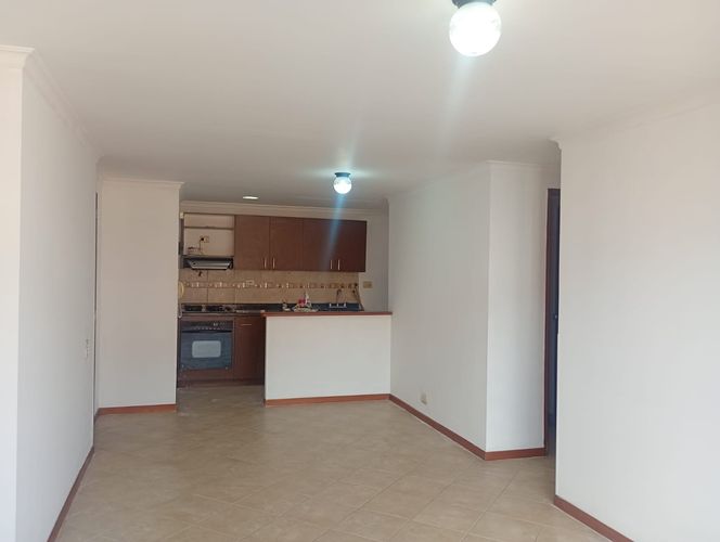 Apartamento de 3 alcobas en arriendo en Patio Bonito, Medellín, 78 m² · foto 6 de 15