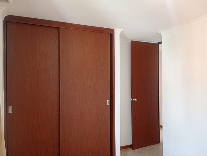 Apartamento de 3 alcobas en arriendo en Patio Bonito, Medellín, 78 m² · foto 13 de 15