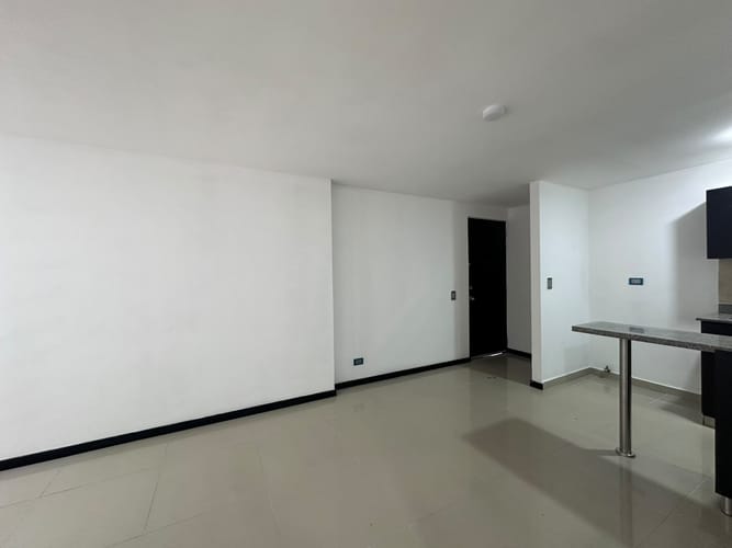Apartamento de 2 alcobas en arriendo en El Poblado, Medellín, 100 m² · foto 6 de 19