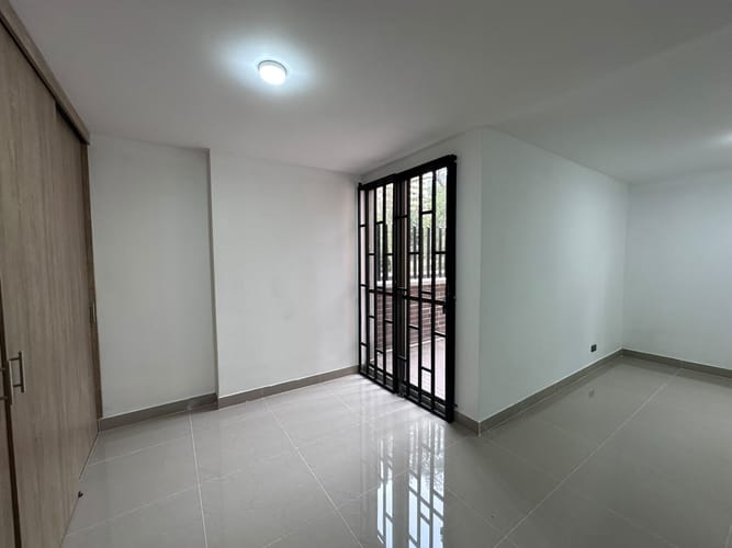 Apartamento de 2 alcobas en arriendo en El Poblado, Medellín, 100 m² · foto 7 de 19