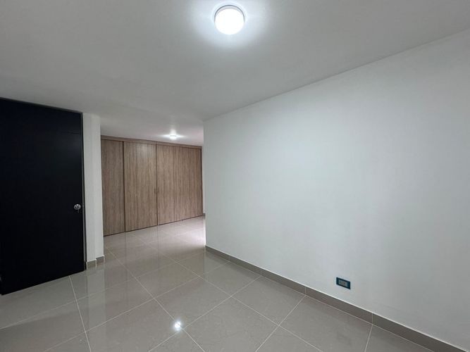 Apartamento de 2 alcobas en arriendo en El Poblado, Medellín, 100 m² · foto 13 de 19