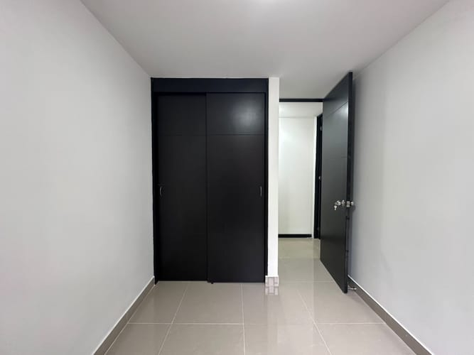 Apartamento de 2 alcobas en arriendo en El Poblado, Medellín, 100 m² · foto 14 de 19