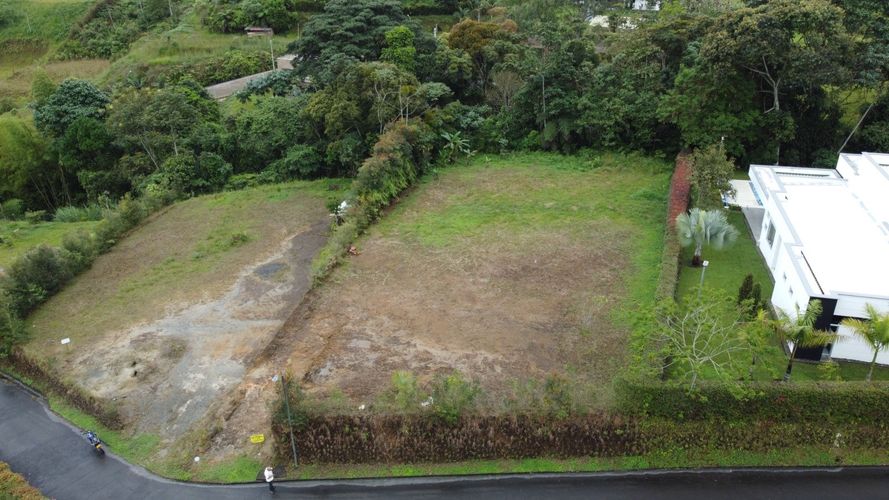 Lote en venta en Tribunas Corcega, Pereira, 2113 m² · foto 9 de 9