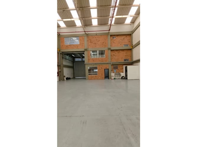 Bodega en arriendo en Pueblo Viejo, Cota, 648 m² · foto 3 de 20