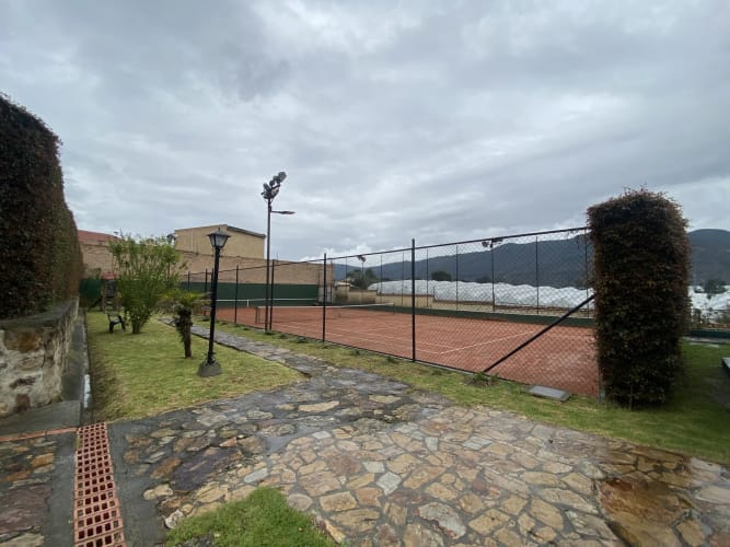 Casa de 4 alcobas en venta en Guaymaral, Chía, 419 m² · foto 15 de 16