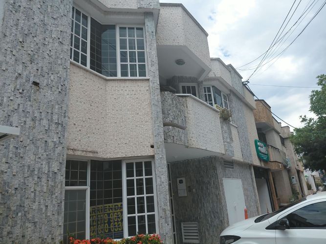 Casa de 10 alcobas en arriendo en Antiguo Campestre, Bucaramanga, 400 m² · foto 10 de 17