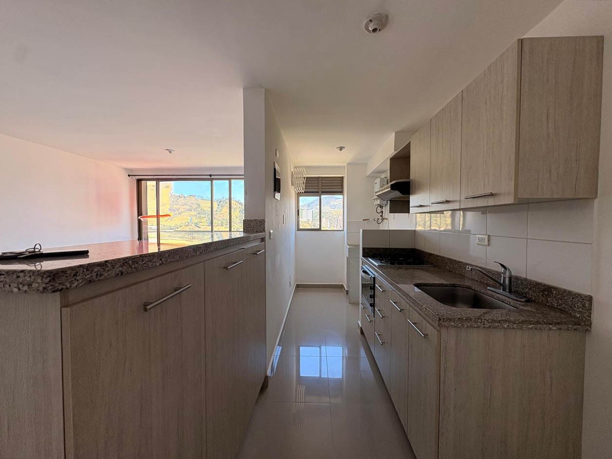 Apartamento en venta en El Poblado, Medellín · foto 3 de 15