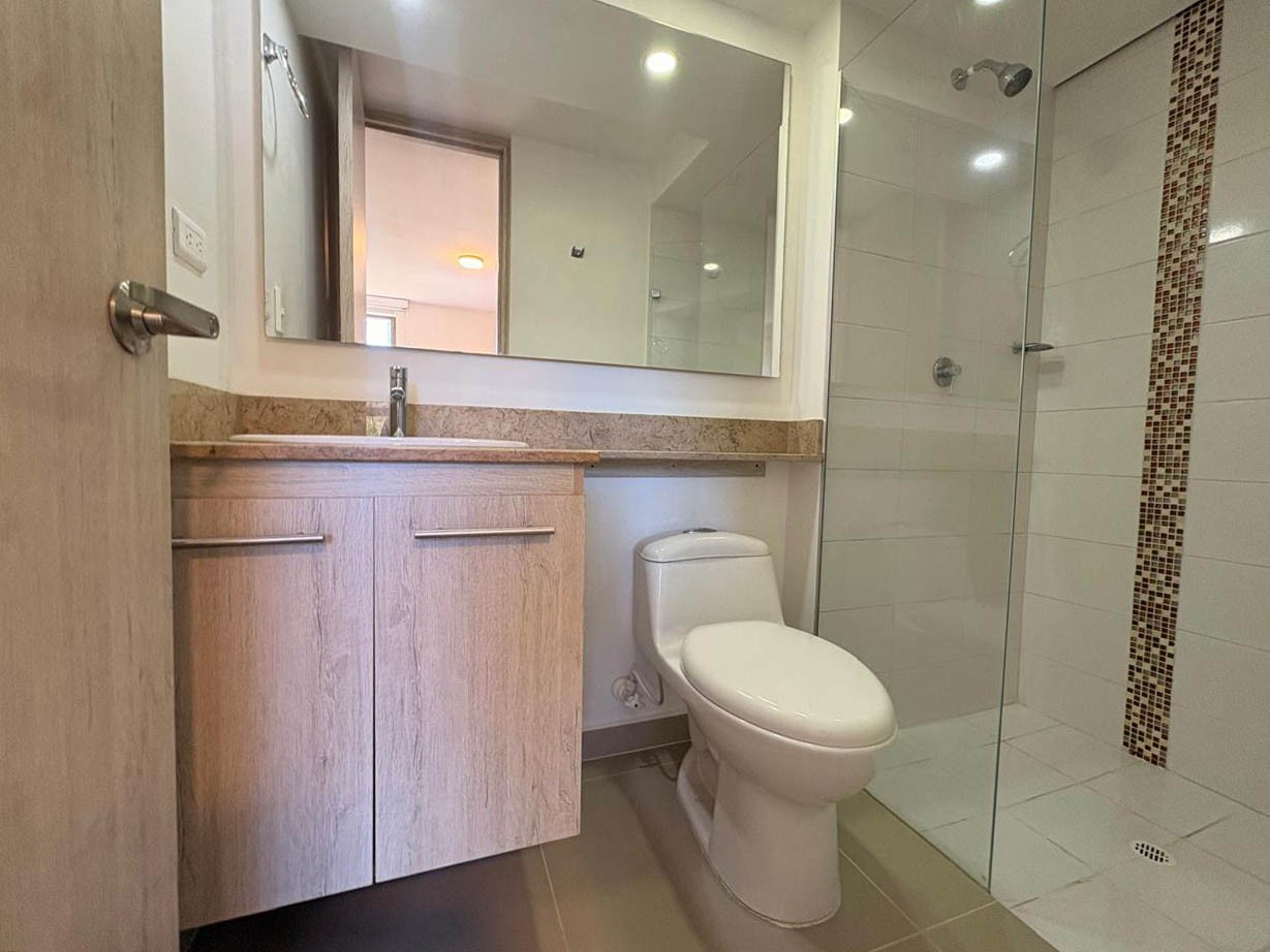 Apartamento en venta en El Poblado, Medellín · foto 14 de 15