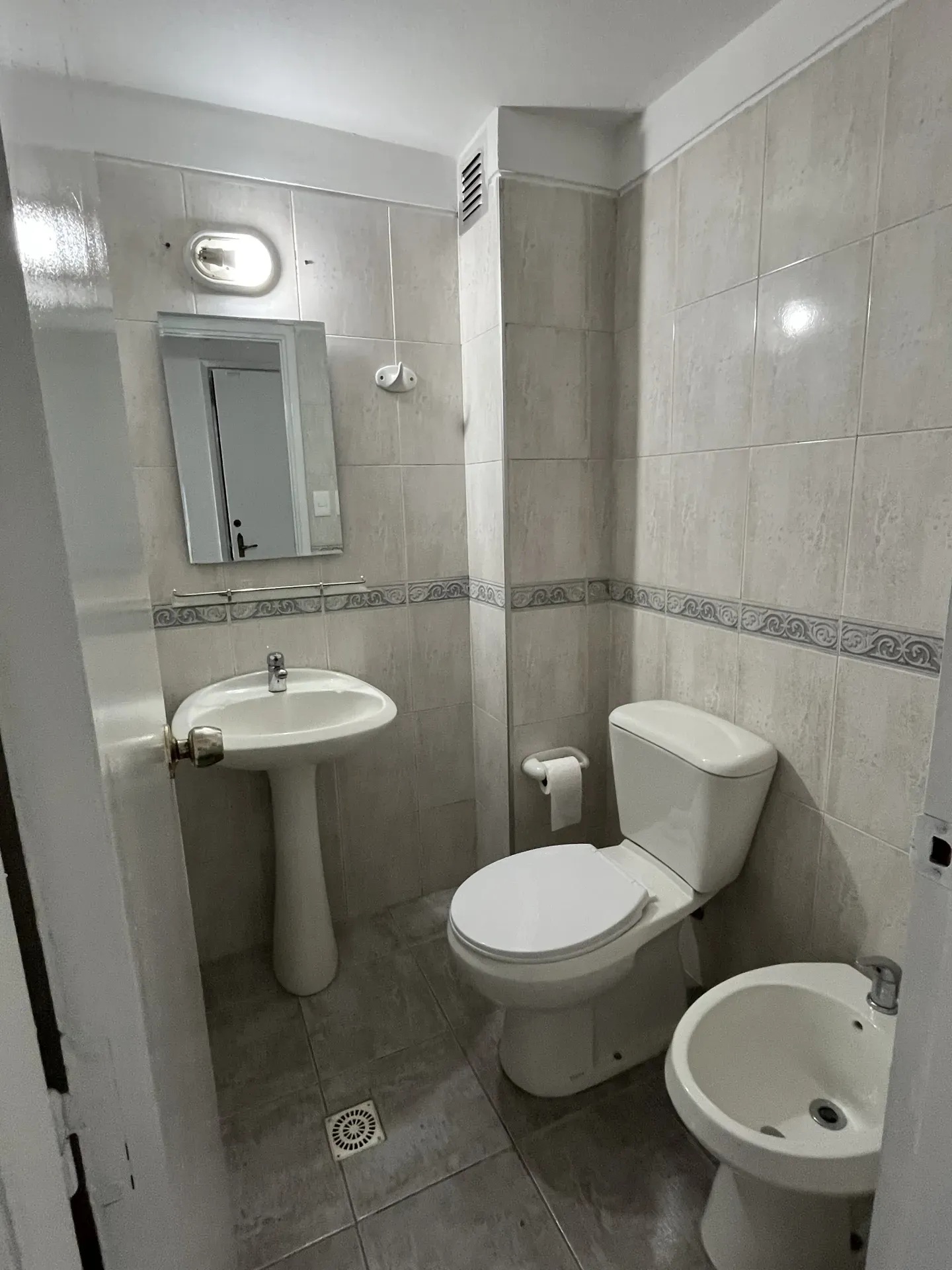ALQUILER MONOAMBIENTE EN POCITOS · Foto 9
