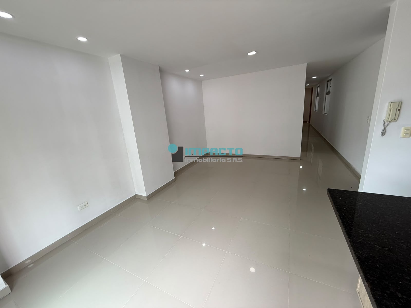 Apartamento en arriendo en Laureles Nogal, Medellín · foto 3 de 22