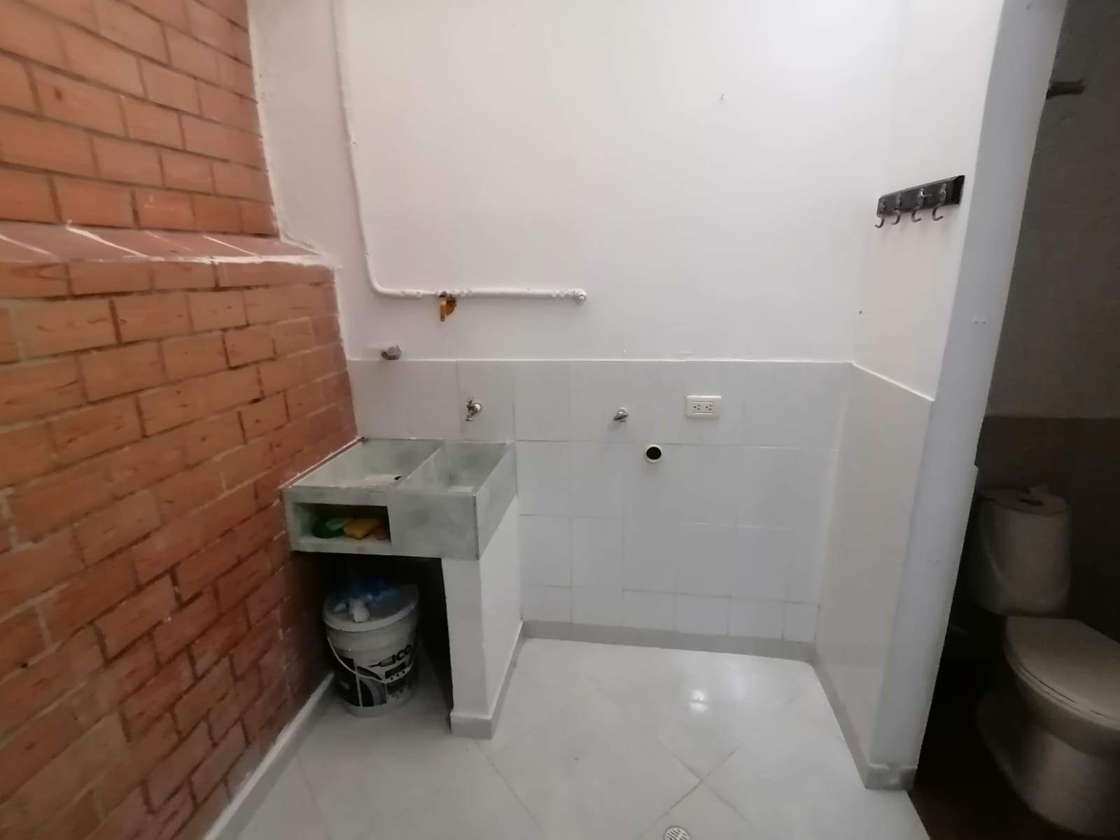 Apartaestudio en arriendo en Laureles, Medellín · foto 4 de 18