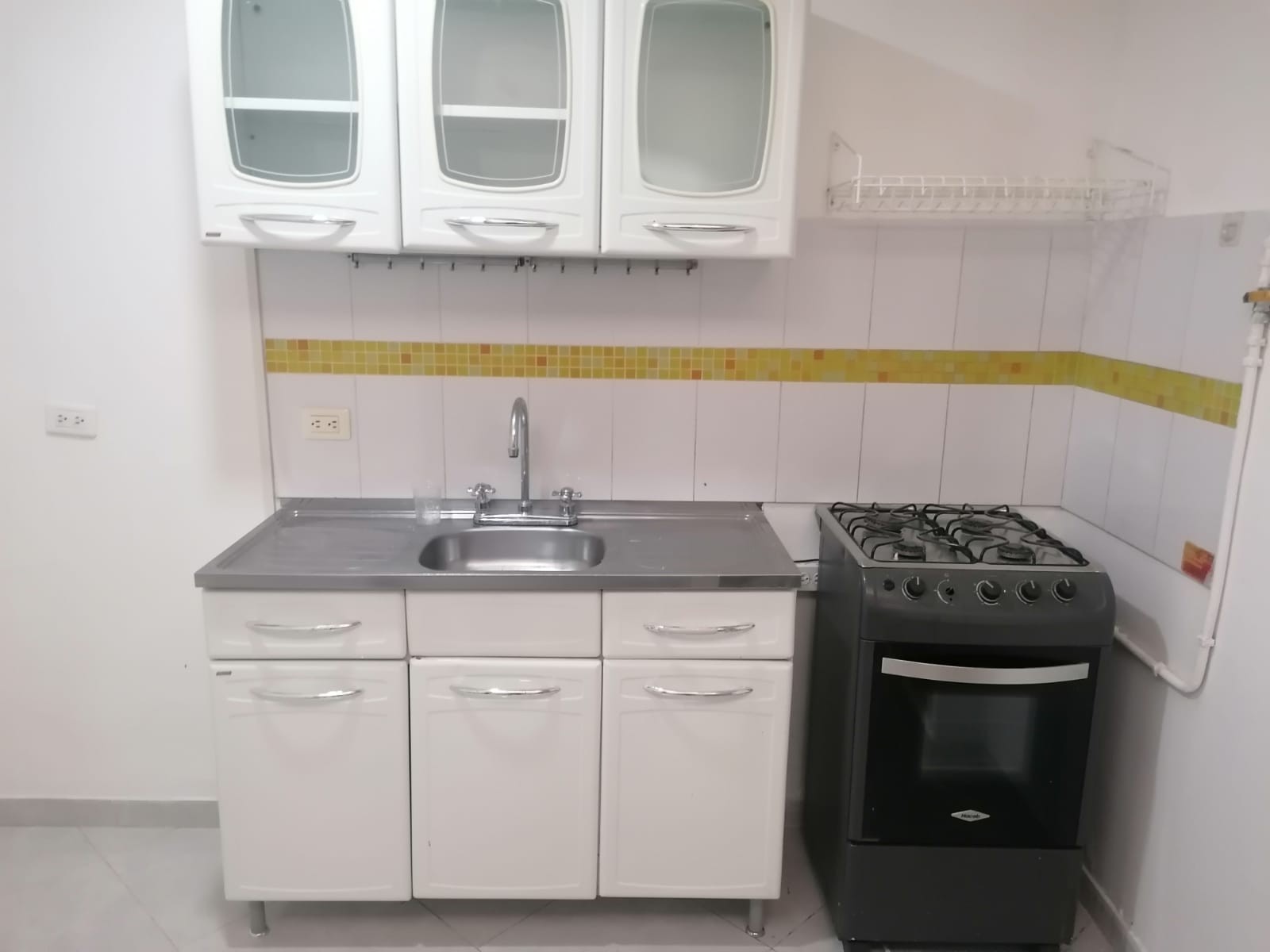 Apartaestudio en arriendo en Laureles, Medellín · foto 2 de 18