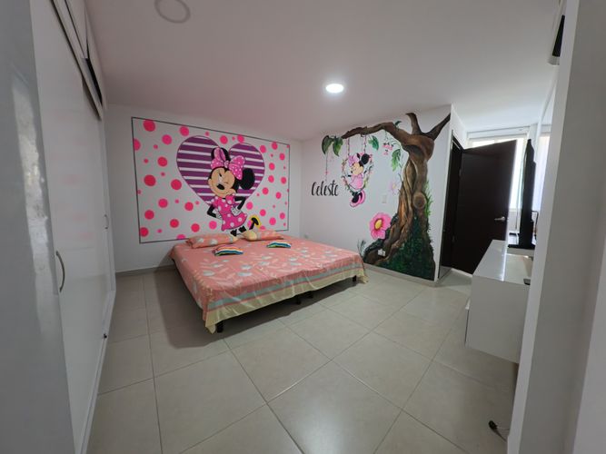 Casa de 5 alcobas en venta en Potrerito, Jamundí, 1570 m² · foto 17 de 24
