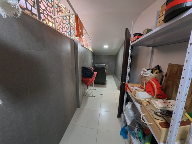 Casa de 5 alcobas en venta en Potrerito, Jamundí, 1570 m² · foto 23 de 24