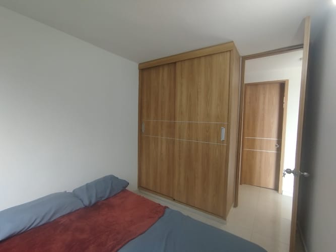 Apartamento de 2 alcobas en venta en Candelaria, 48 m² · foto 12 de 20