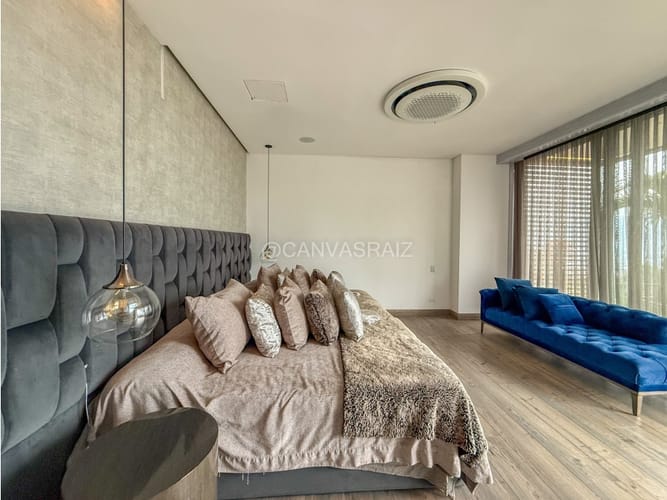 Apartamento de 3 alcobas en venta en Montessori, Medellín, 478 m² · foto 18 de 23