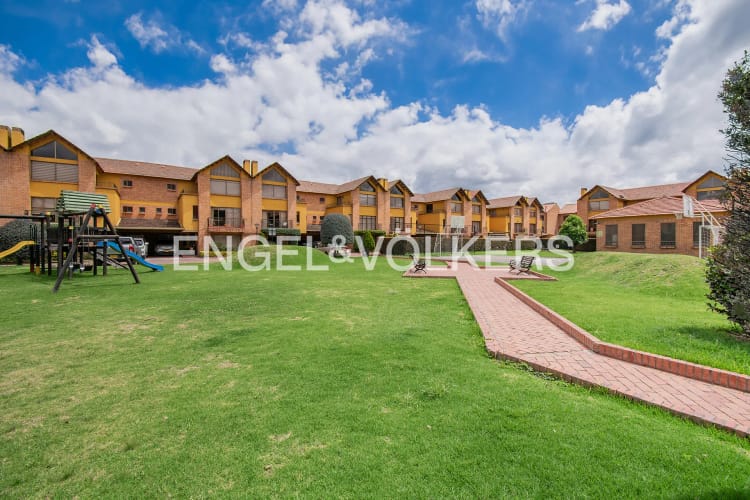 Casa de 5 alcobas en venta en La Estrella, Chía, 260 m² · foto 16 de 18