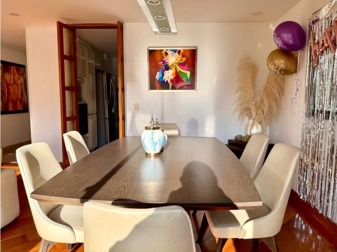Apartamento de 3 alcobas en venta en Chicó Navarra, Bogotá, 151 m² · foto 4 de 20