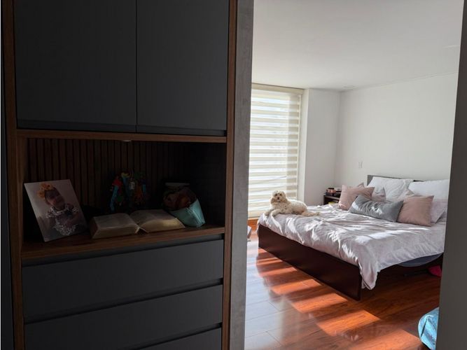 Apartamento de 3 alcobas en venta en Chicó Navarra, Bogotá, 151 m² · foto 8 de 20